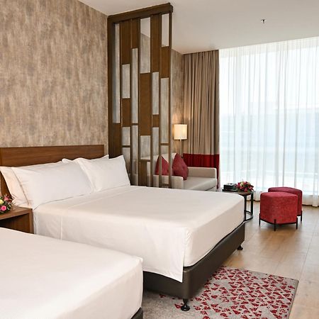 Comfort Hotel Riyadh Olaya Bagian luar foto