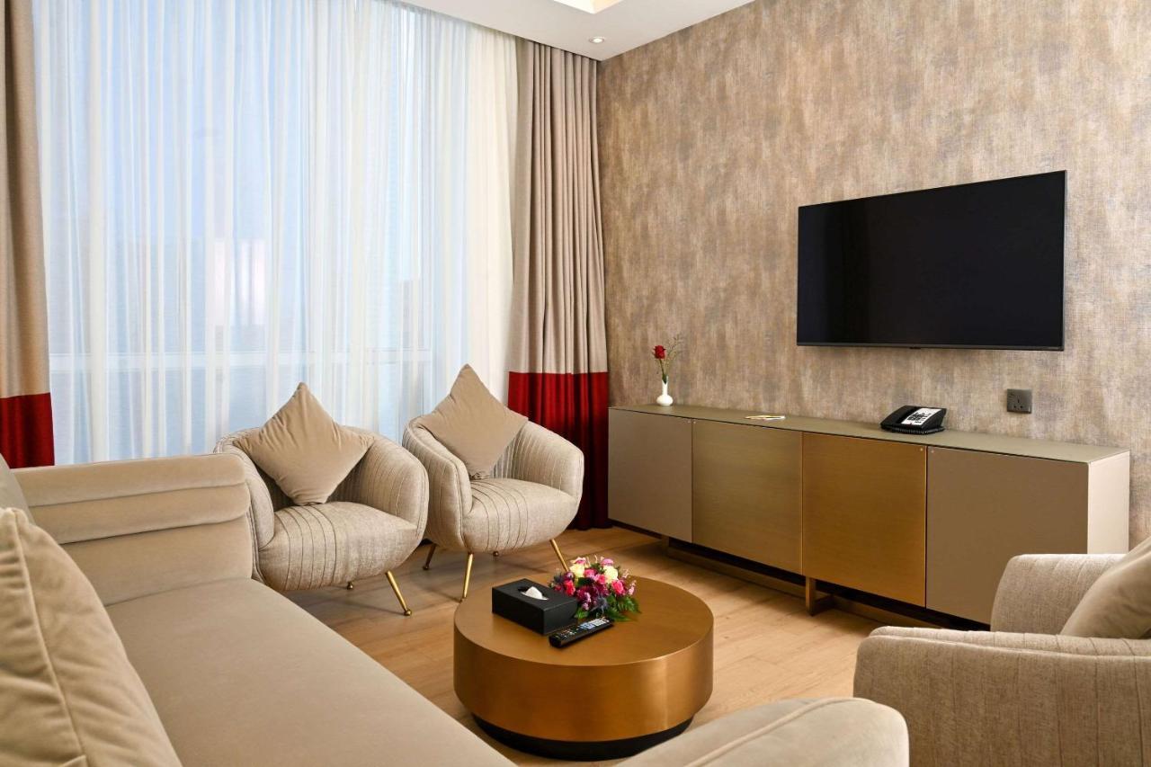Comfort Hotel Riyadh Olaya Bagian luar foto