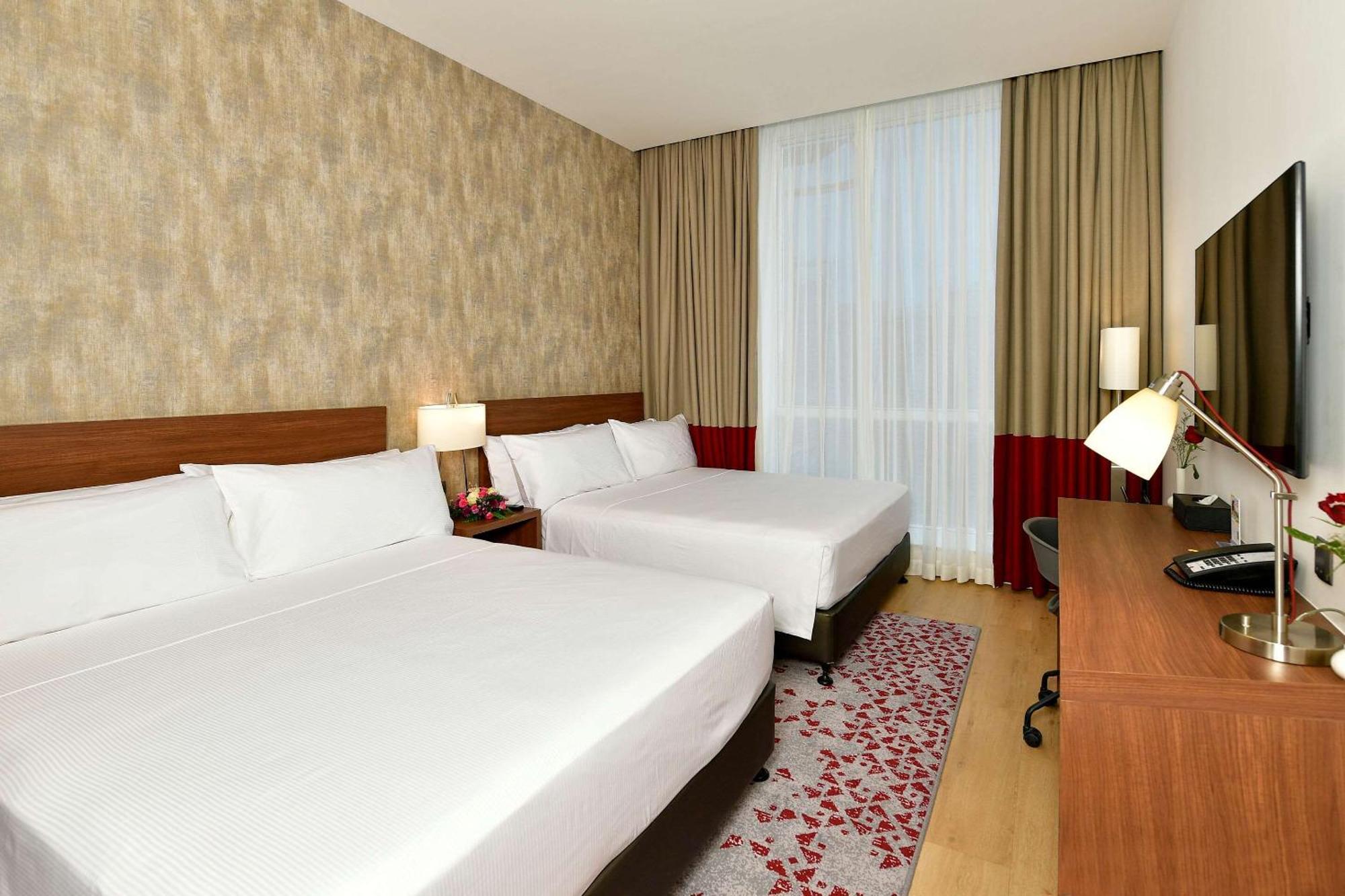 Comfort Hotel Riyadh Olaya Bagian luar foto