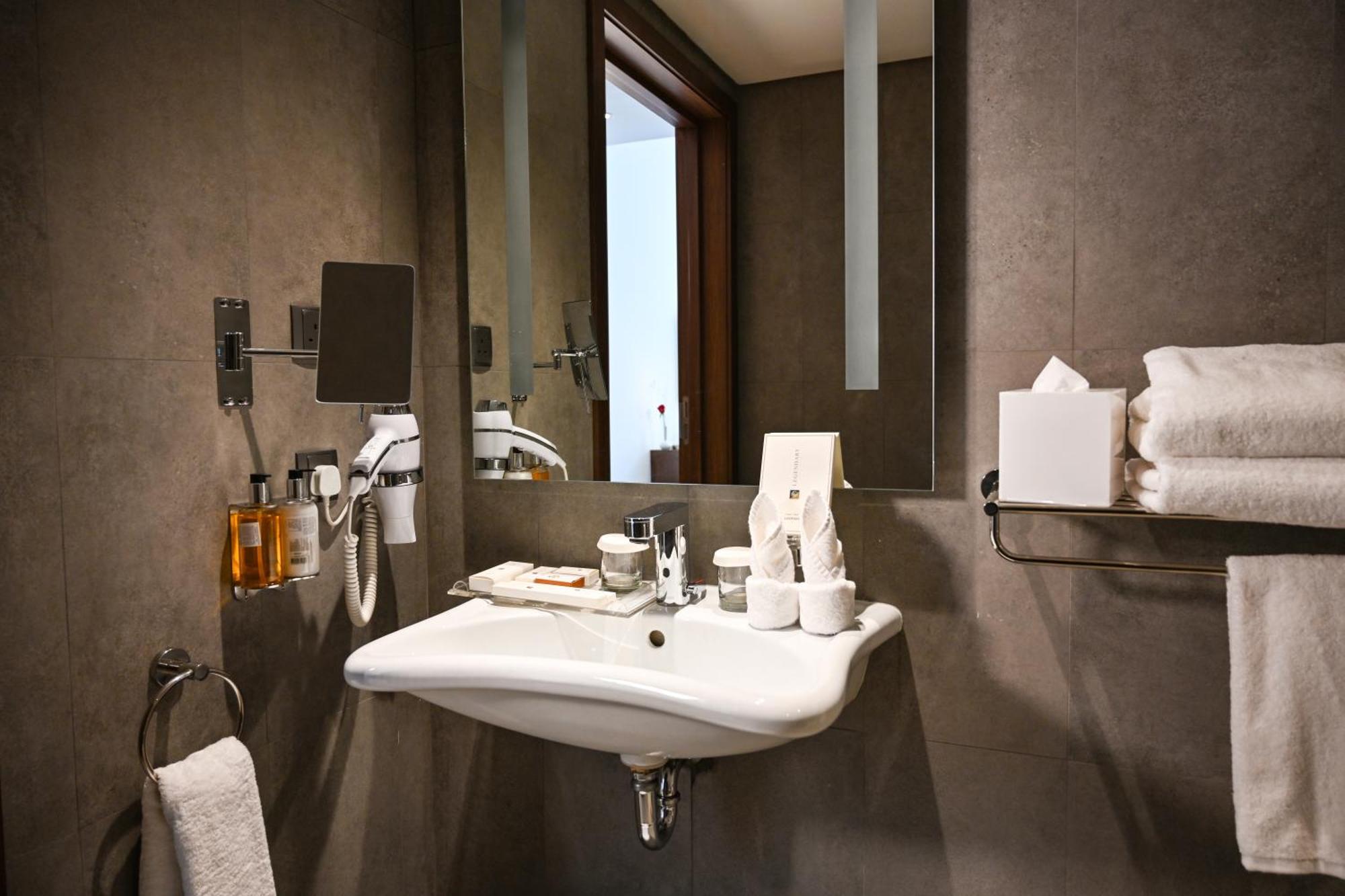 Comfort Hotel Riyadh Olaya Bagian luar foto