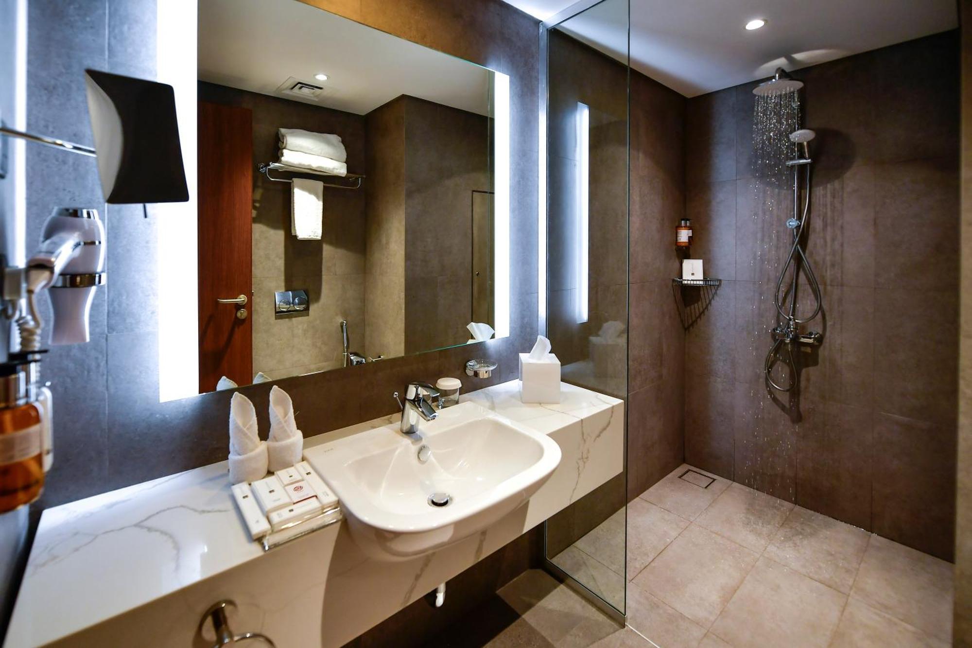 Comfort Hotel Riyadh Olaya Bagian luar foto