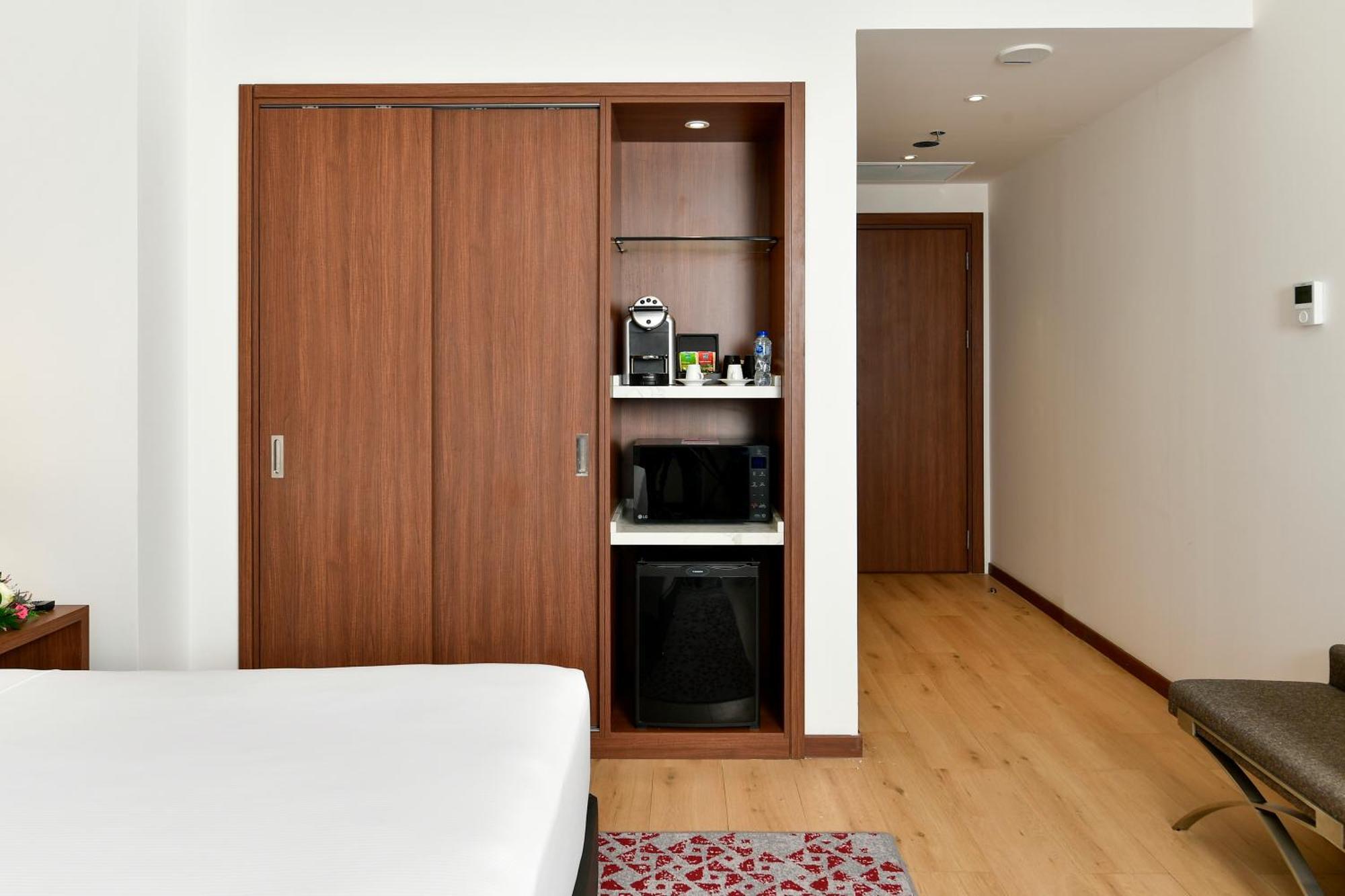 Comfort Hotel Riyadh Olaya Bagian luar foto