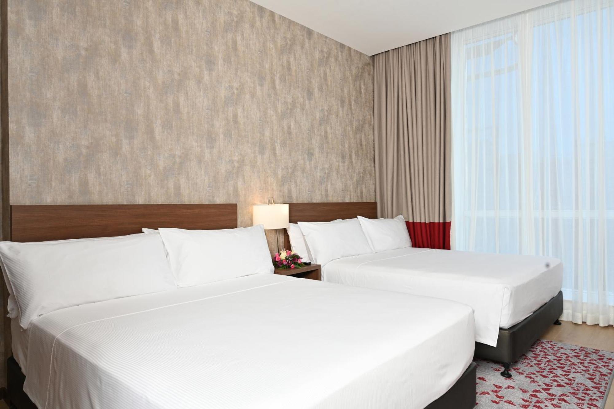 Comfort Hotel Riyadh Olaya Bagian luar foto